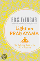 9780007921287 Light On Pranayama