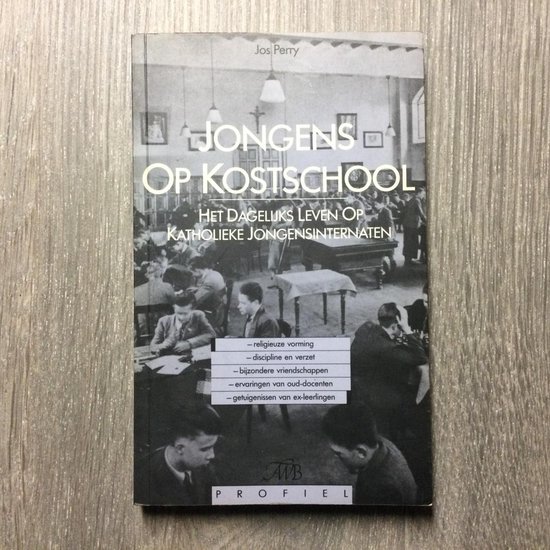 9789022979136-JONGENS-OP-KOSTSCHOOL