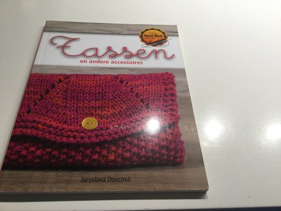 9789039626733-Tassen-en-andere-ccessoires