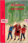 9789043701006-In-pyjama-op-straat