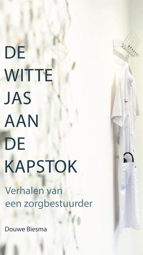 9789090319452-De-witte-jas-aan-de-kapstok