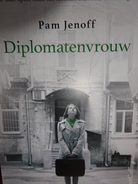 9789402710182-Diplomatenvrouw-Pam-Jenoff