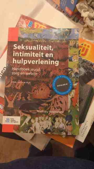 9789036819275-Seksualiteit-intimiteit-en-hulpverlening