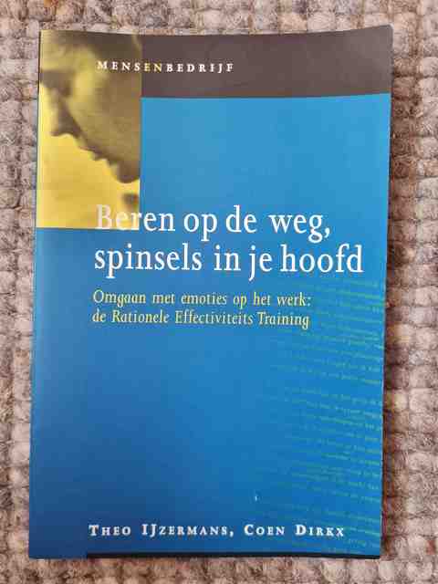 9789070512125-Beren-op-de-weg-spinsels-in-je-hoofd