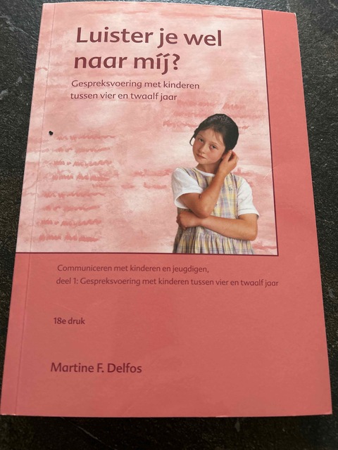 9789088505102-Luister-je-wel-naar-mij