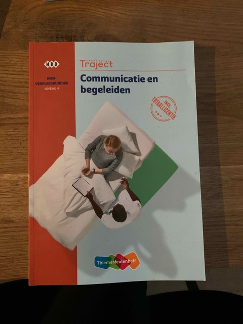 9789006953442-Communicatie-en-begeleiden-Niveau-4-mbo-verpleegkundige