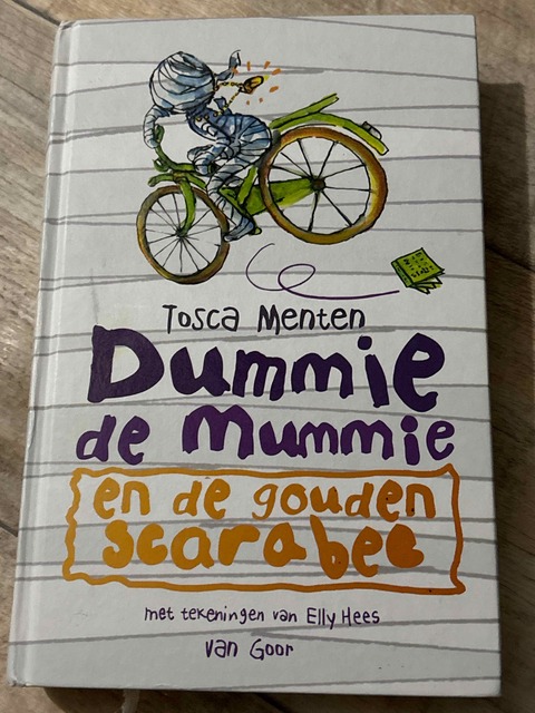 9789047508809-Dummie-de-mummie-en-de-gouden-scarabee