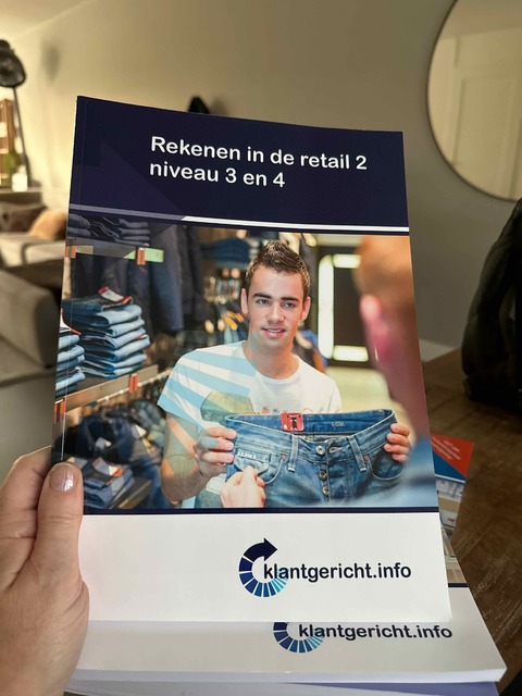 9789037231724-Rekenen-in-de-retail-2-niveau-3-en-4
