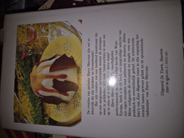9789060206317-Desserts-patisserie-van-Harry-mercu