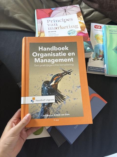 9789001895600-Handboek-Organisatie-en-Management.-Een-praktijkgerichte-benadering