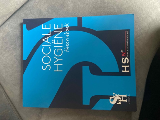 9789052112749-Het-Oranje-Kruis-boekje