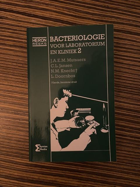9789077423431-Bacteriologie-voor-laboratorium-en-kliniek-2