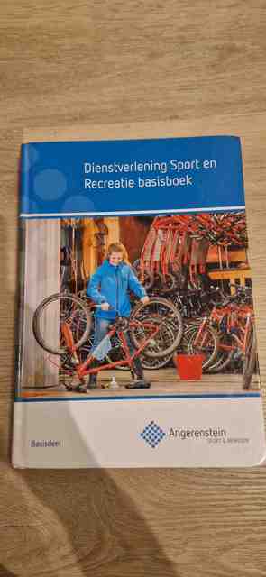 9789037228083-Dienstverlening-sport-en-recreatie-basisboek