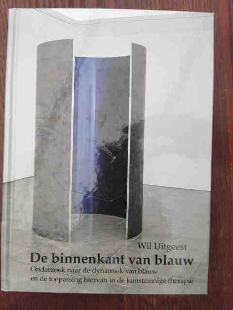 9789060386545-De-binnenkant-van-blauw