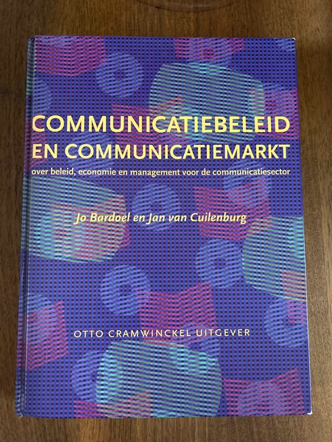 9789075727579-Communicatiebeleid-en-communicatiemarkt