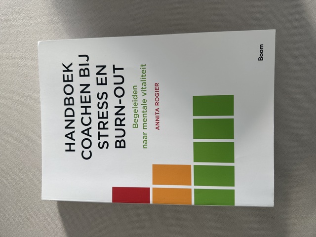 9789024404025-Handboek-coachen-bij-stress-en-burn-out