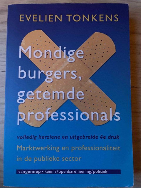 9789055159499-Mondige-burgers-getemde-professionals
