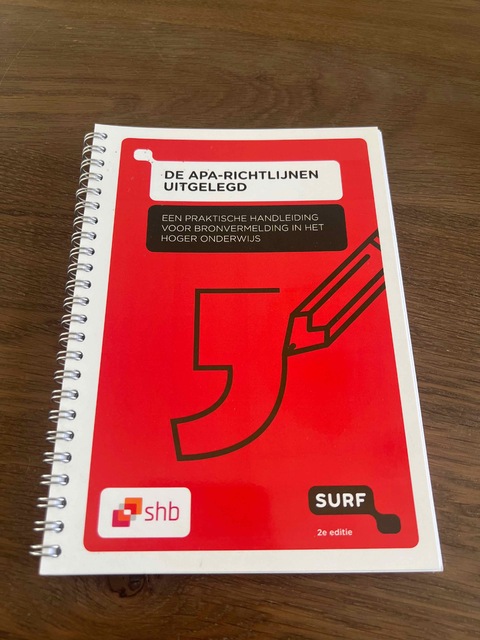 9789072482204-De-APA-richtlijnen-uitgelegd