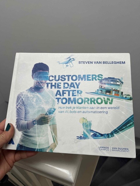 9789082542240-Customers-the-day-after-tomorrow