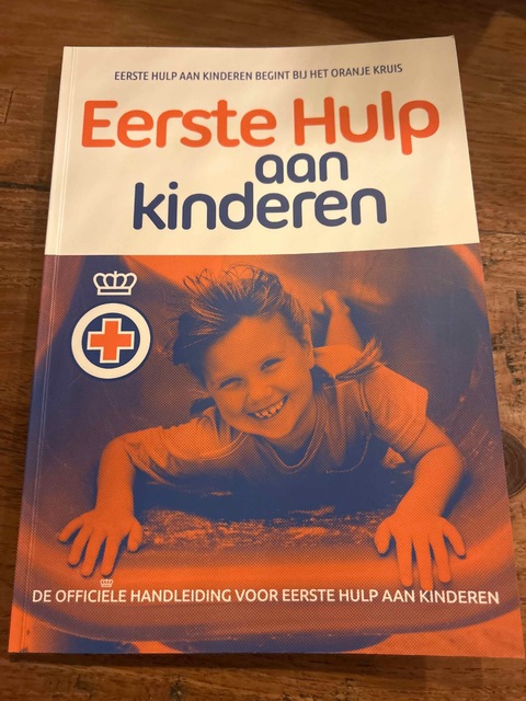 9789077259108-Eerste-hulp-aan-kinderen