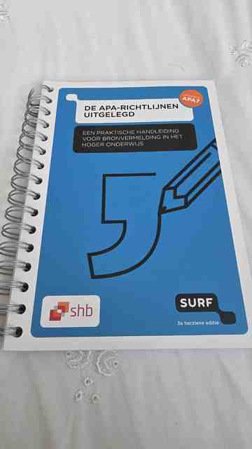 9789072482235-De-APA-richtlijnen-uitgelegd-Een-praktische-handleiding-voor-br