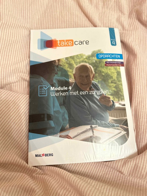 9789402035575-Take-Care-mod.-4-folio-student-niv.-4