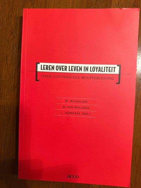 9789033440090-Leren-over-leven-in-loyaliteit