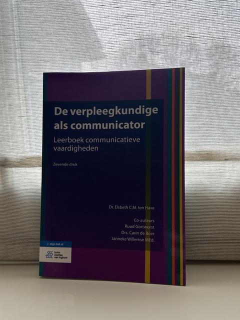 9789036825290-De-verpleegkundige-als-communicator
