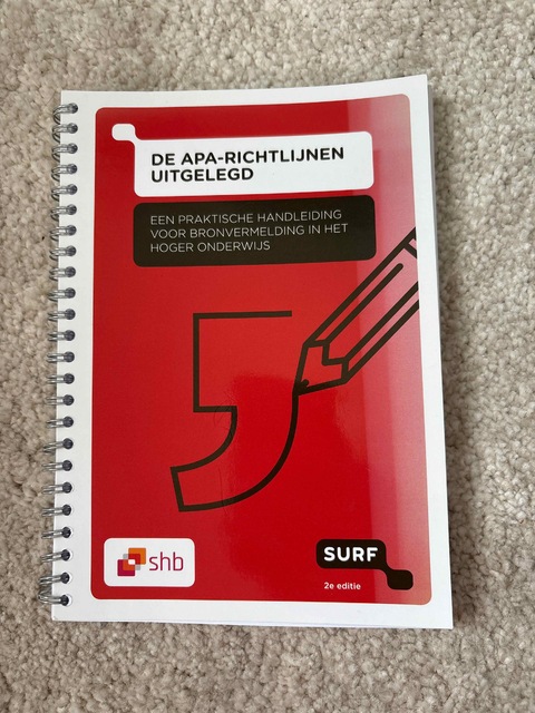 9789072482204-De-APA-richtlijnen-uitgelegd