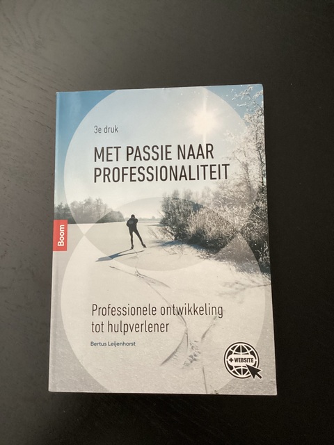 9789024424917-Met-passie-naar-professionaliteit