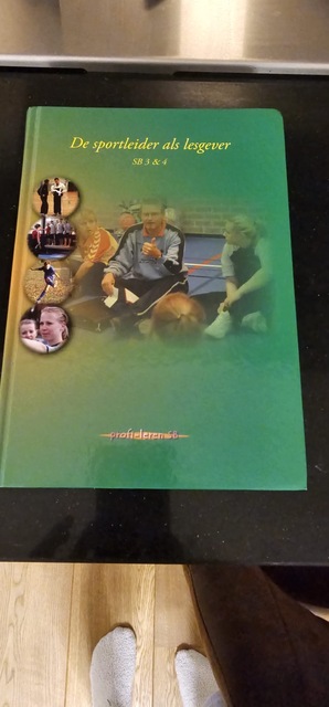 9789085241645-De-sportleider-als-lesgever-SB-3-4