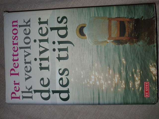 9789044514612-Ik-vervloek-de-rivier-des-tijds