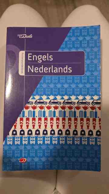 9789460770654-Van-Dale-pocketwoordenboek-Engels-Nederlands