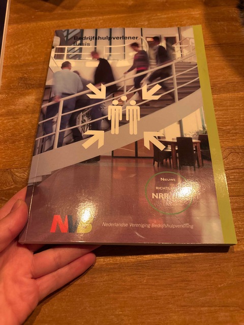 9789490100087-Bedrijfshulpverlener-Basis--BHV