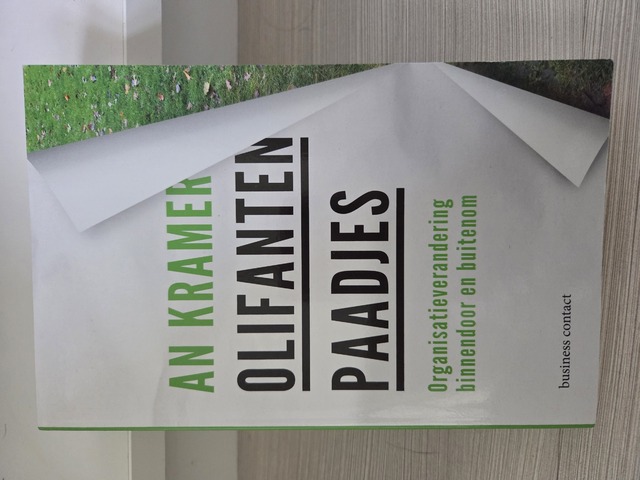 9789047009849-Olifantenpaadjes