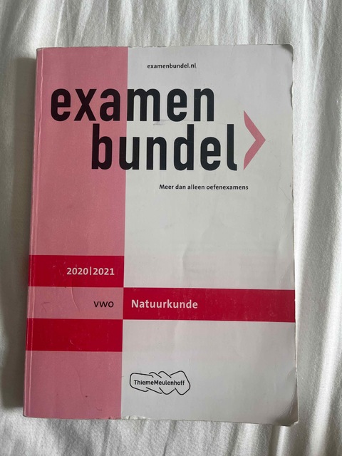 9789006781441-Examenbundel-vwo-Natuurkunde-20202021