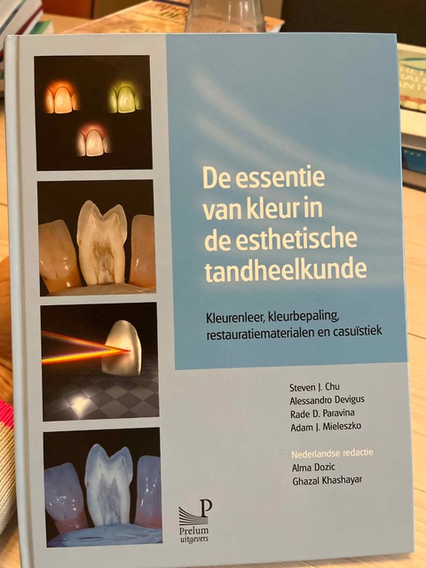 9789085621133-De-essentie-van-kleur-in-de-esthetische-tandheelkunde