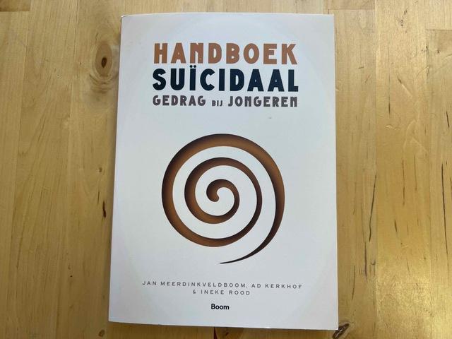 9789024402861-Handboek-suicidaal-gedrag-bij-jongeren