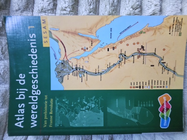 9789055745654-Sesam-Atlas-bij-de-Wereldgeschiedenis-1