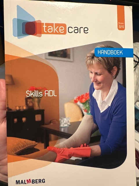 9789402039313-Take-Care-niveau-34-Skillstraining-ADL-boek-licentie-48-mnd