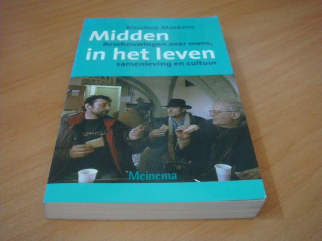 9789021137407-Midden-In-Het-Leven