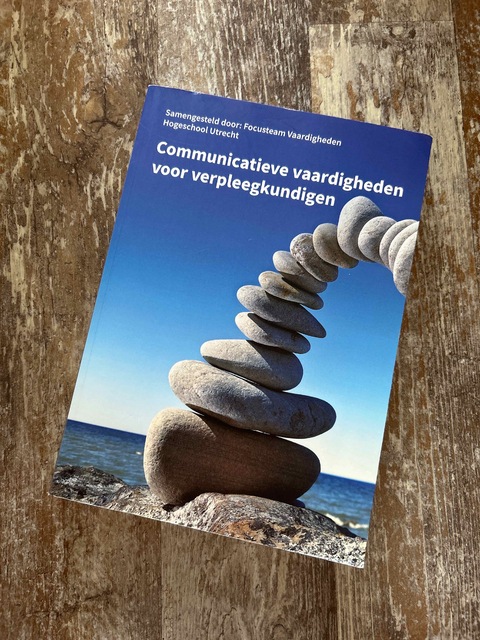 9789043035170-Communicatieve-vaardigheden-voor-verpleegkundigen