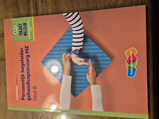 9789006858976-Traject-Welzijn-Theorieboek-Persoonlijk-begeleider-gehandicaptenzSL
