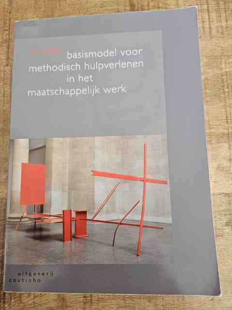 9789046900352-Basismodel-voor-methodisch-hulpverlenen-in-het-maatschappelijk-werk