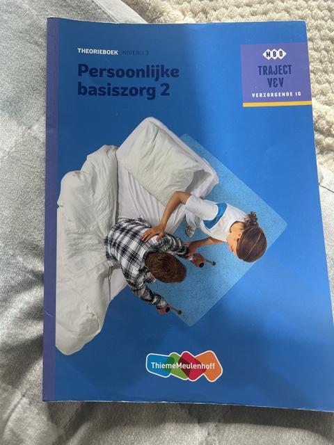 9789006910209-Persoonlijke-basiszorg-Theorieboek-niveau-3