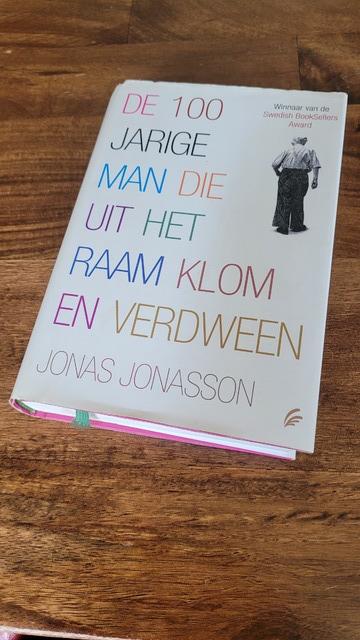 9789056723743-De-100-jarige-man-die-uit-het-raam-klom-en-verdween