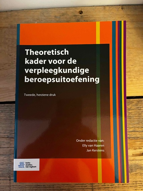 9789036824231-Theoretisch-kader-voor-de-verpleegkundige-beroepsuitoefening