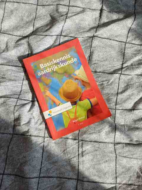 9789001901134-Basiskennis-Aardrijkskunde