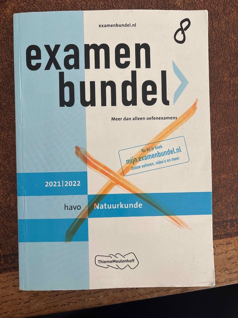 9789006491401-Examenbundel-havo-Natuurkunde-20212022