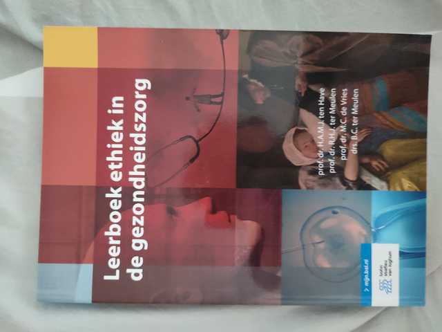 9789036824422-Leerboek-ethiek-in-de-gezondheidszorg